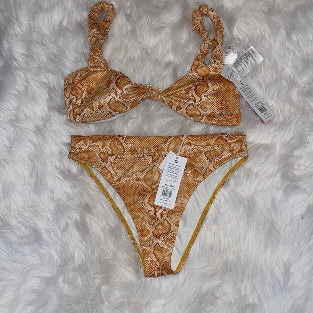 Billabong x Sincerely Jules Bandeau & high waisted bikini set!